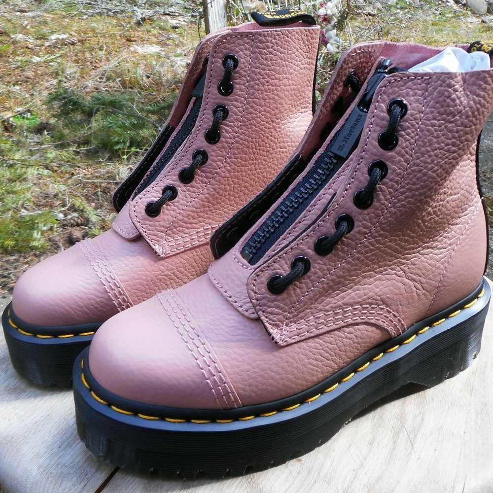 NEW! DR MARTENS Peach Sinclair Bootie. Size 7